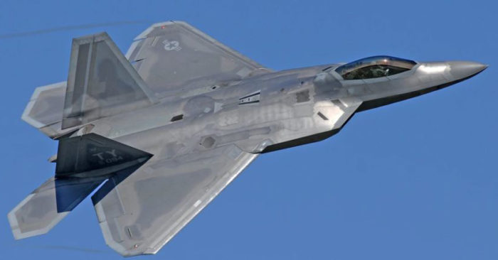 EE. UU. enviará aviones de combate F-22 al Pacífico preparándose para un posible conflicto con China.