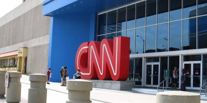 CEO de CNN llama «verdades a medias» a noticias izquierdistas